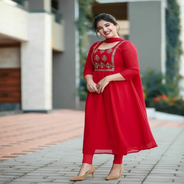 Gorgeous Designer Three Piece 113